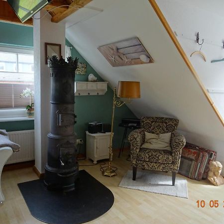 Appartement Dorfstrasse กลึคส์บวร์ก ภายนอก รูปภาพ