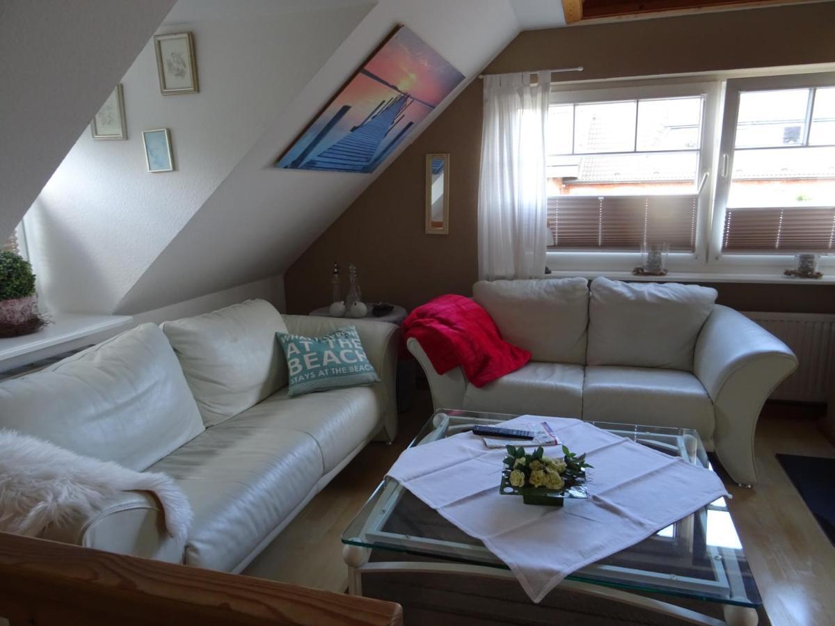 Appartement Dorfstrasse กลึคส์บวร์ก ภายนอก รูปภาพ