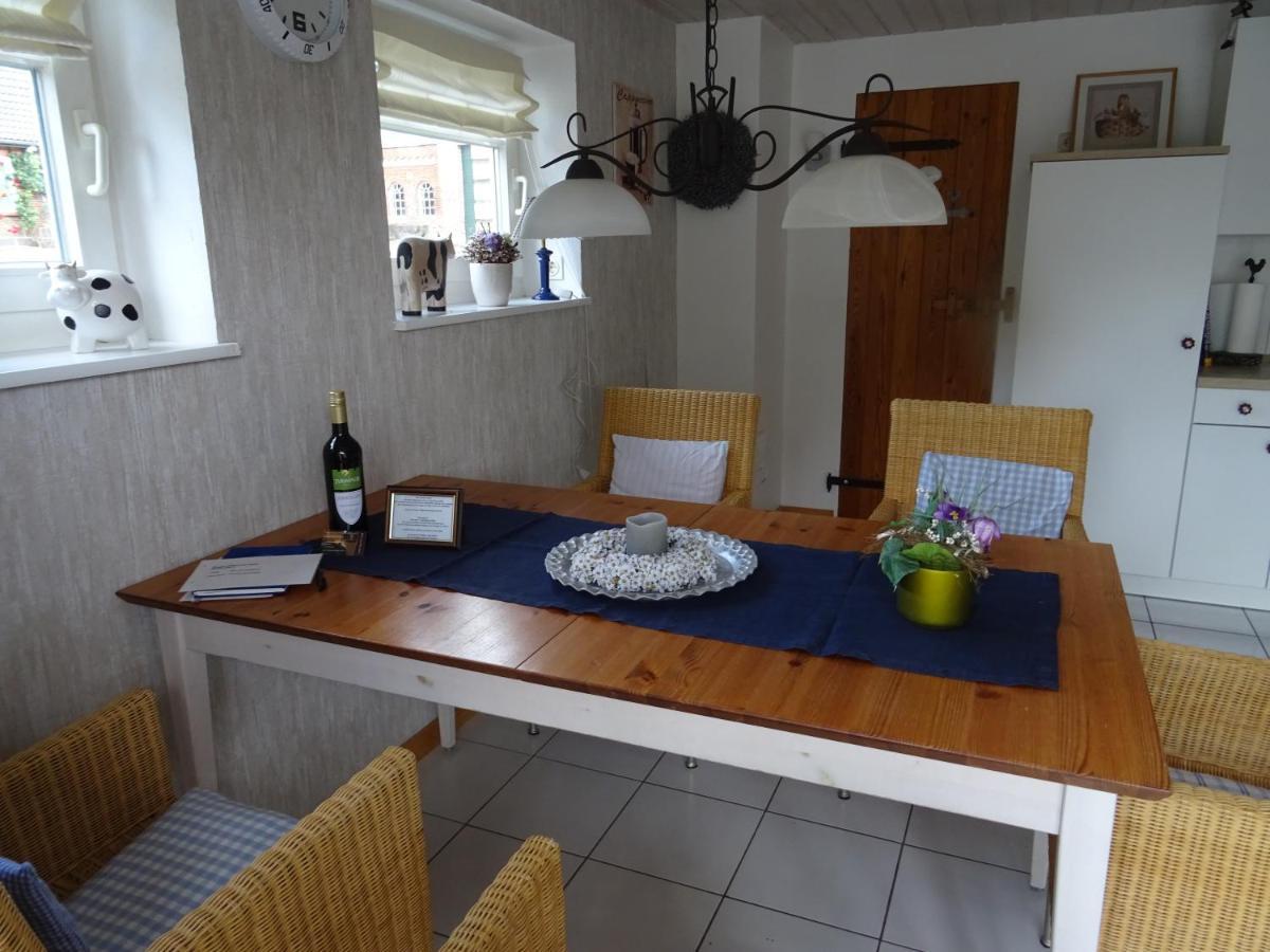 Appartement Dorfstrasse กลึคส์บวร์ก ภายนอก รูปภาพ